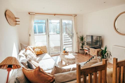 Newquay House | The Hideout - Newquay - Fully Stocked Eco Escape