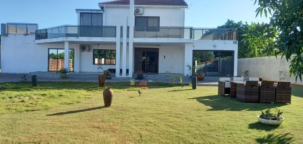 Sequata House | The Hill 4 - Holiday Villa