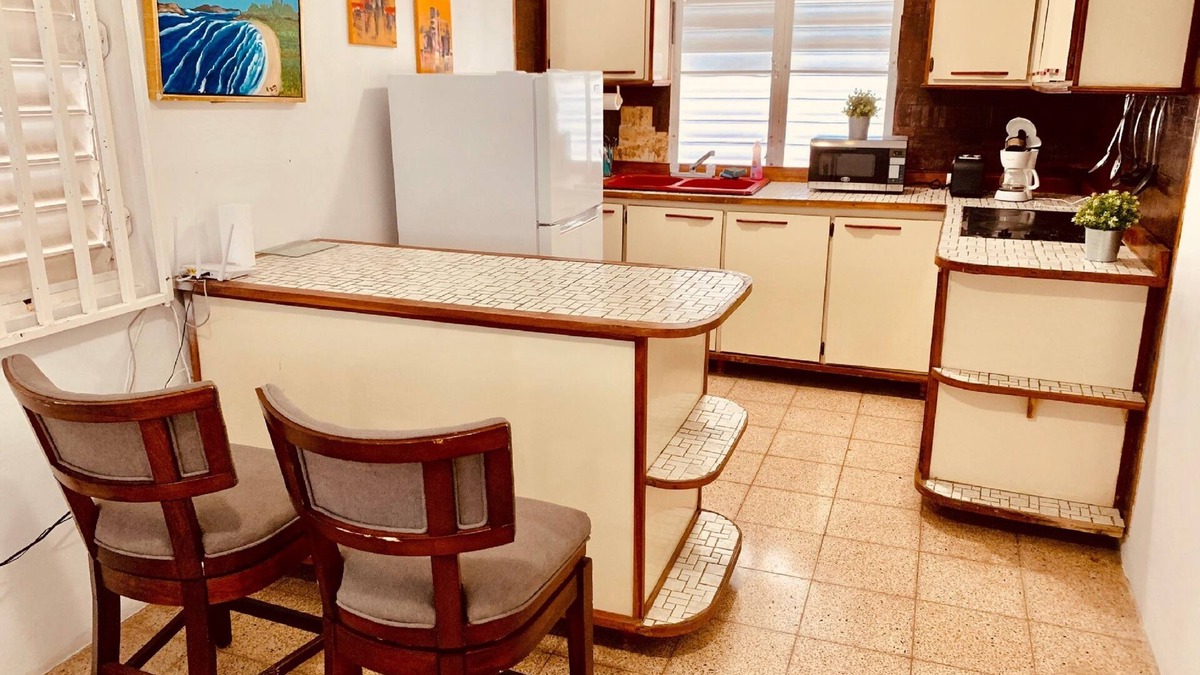 Jarealito Hotel | The Hill at Arecibo 681 Ocean Drive