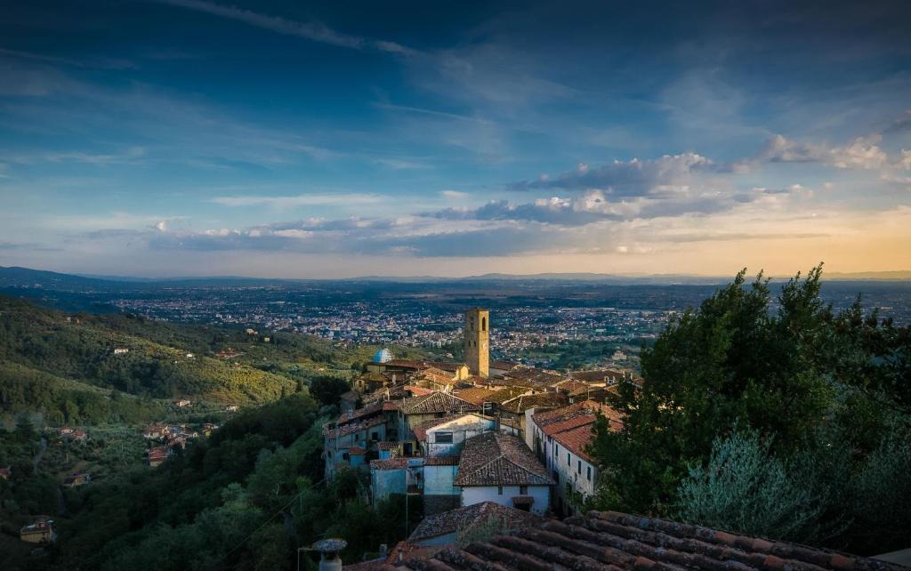 Massa Apartment | The hill terrace