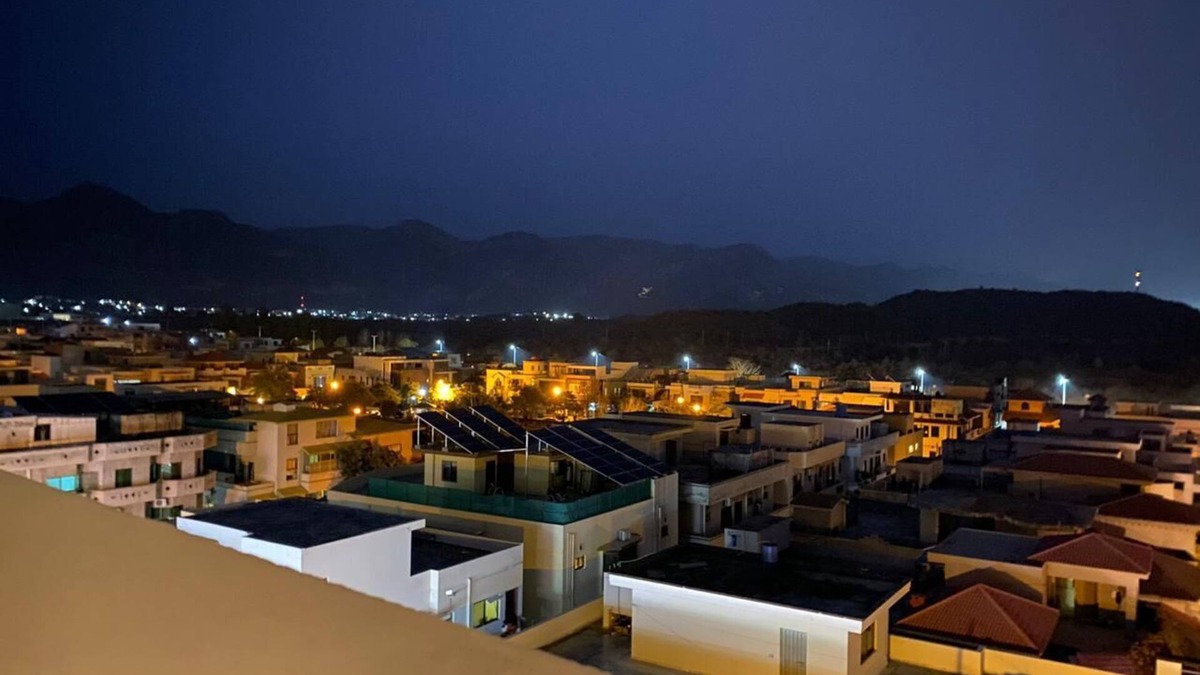 E-11 Sector Apartment | The Hill View/2BHK/WIFI/Central City