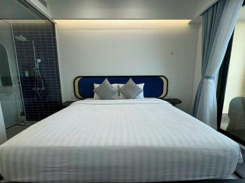 Cua Duong Apartment | The Hillside