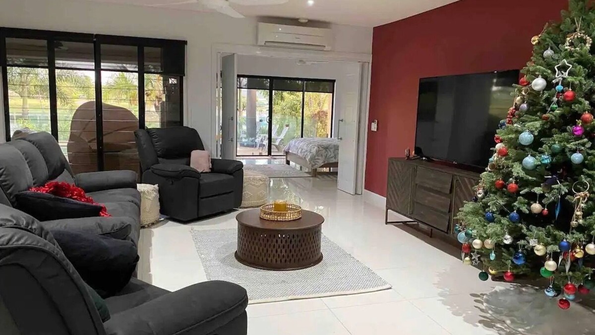 Cardwell House | The Hinchinbrook Retreat
