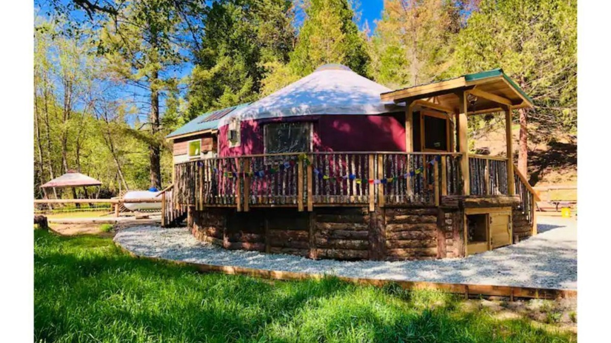 Days Creek House | THE HIPPIE SHACK YURT&Tiny house @ PACHAMAMA FARM