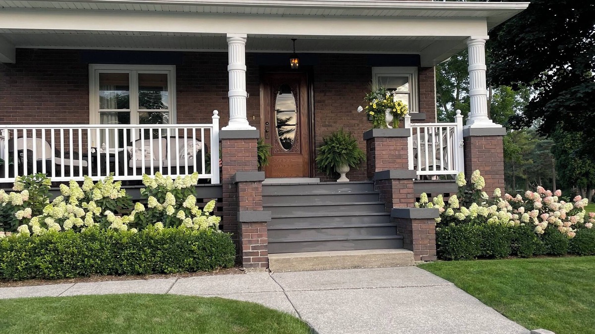 Frankenmuth House | The Historic Brownstone Haus, A Downtown location for Unforgettable Gatherings