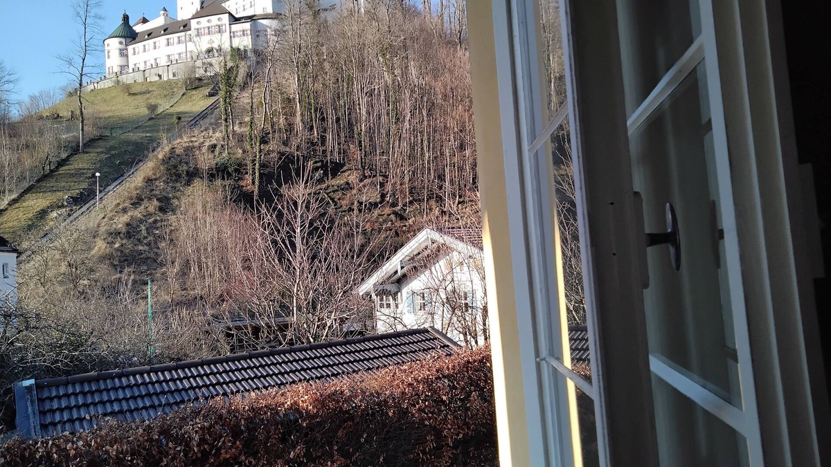 Hohenaschau im Chiemgau Apartment | The historic Haus zur Burg invites you: Apartment ciao-aschau castle view