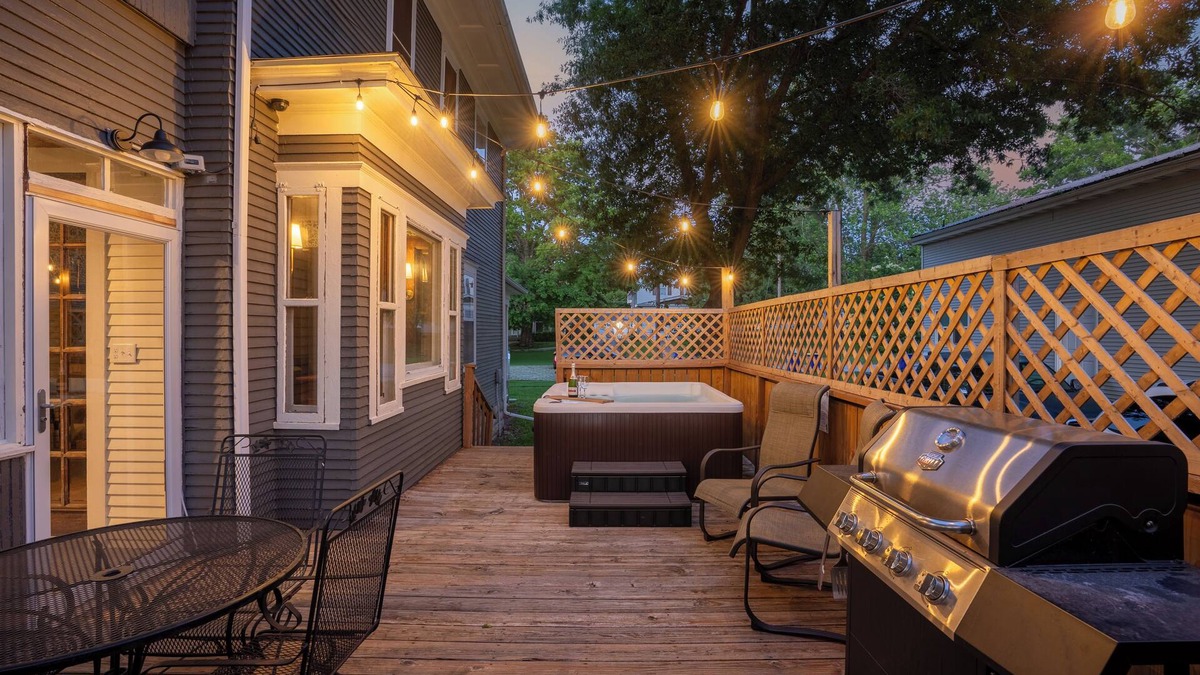 Washington House | The Historic Ola Babcock Miller Retreat with Hot Tub