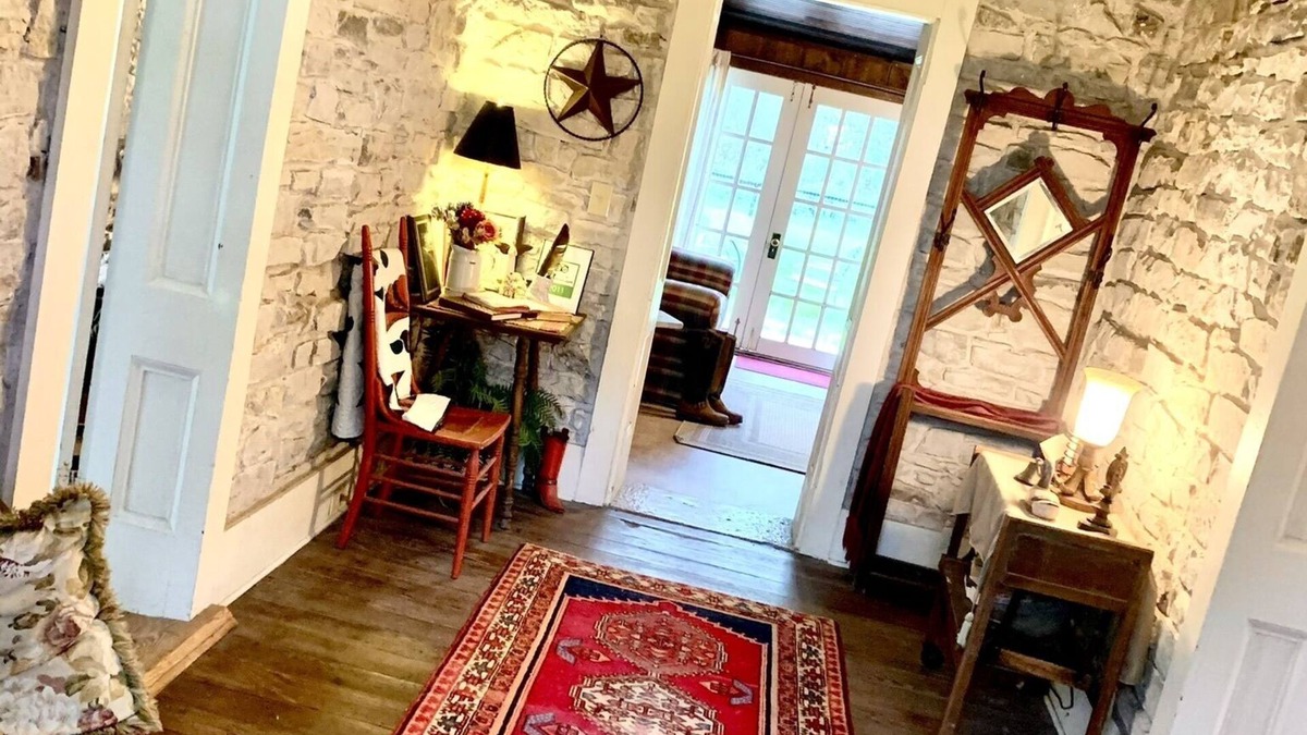Hico House | The Historic Rock House
