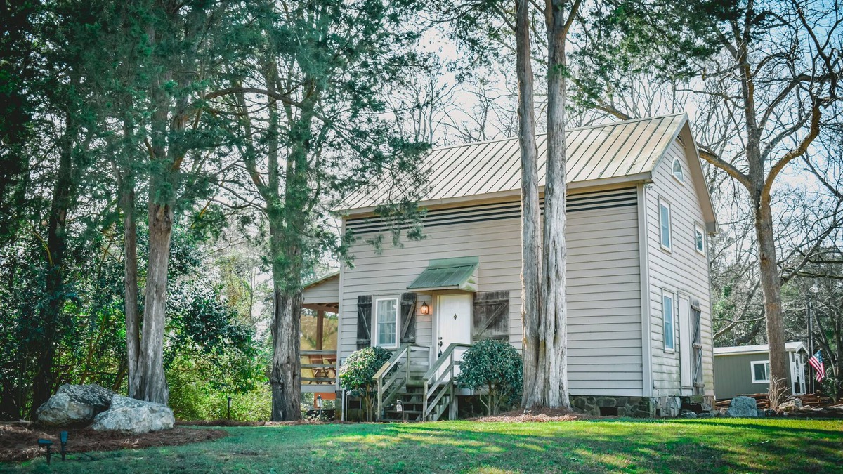 Columbia Cottage | The Historic Selwood Cottage