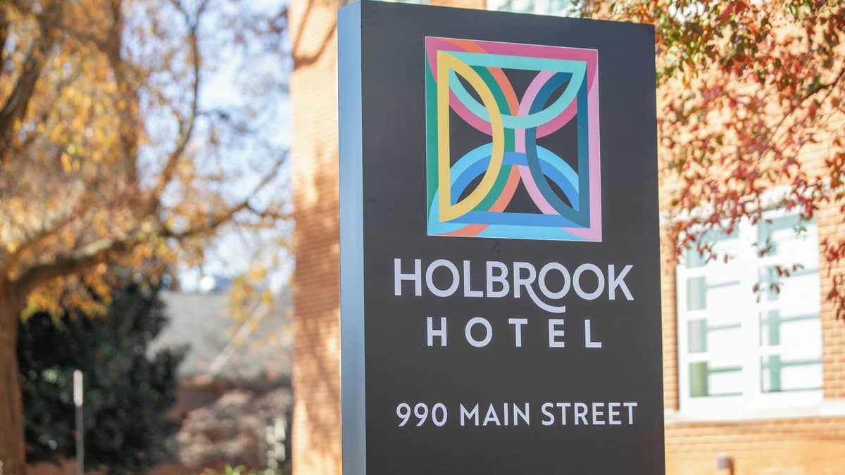 Danville Hotel | The Holbrook Hotel