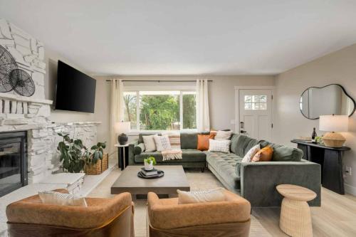 Bull Mountain House | The Holistic Hideaway