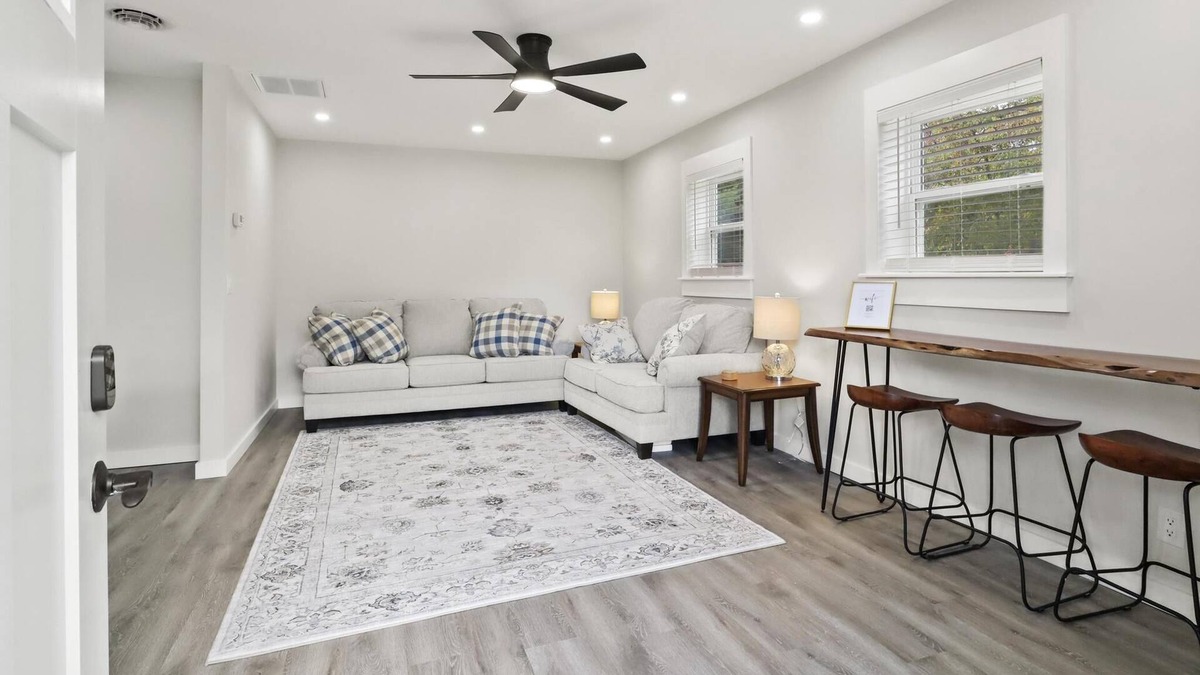 Big Stone Gap Apartment | The Holton #2 Brand New apartment near Lonesome Pine Hospitaln