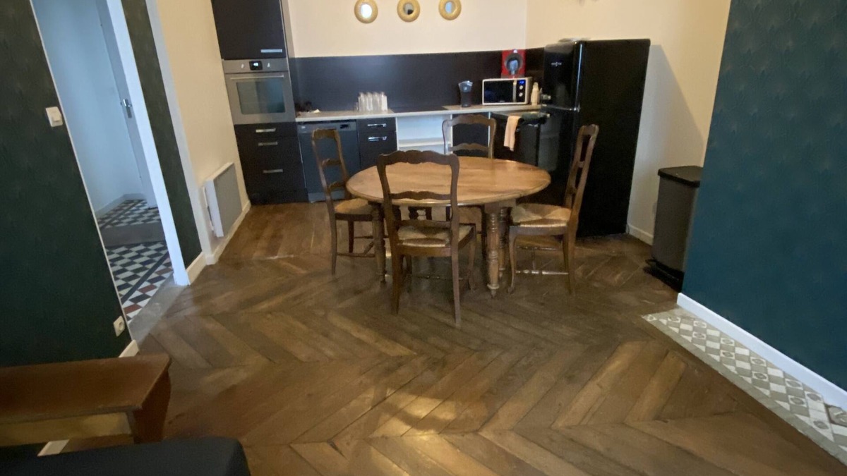 Avallon Apartment | The Holy Father
