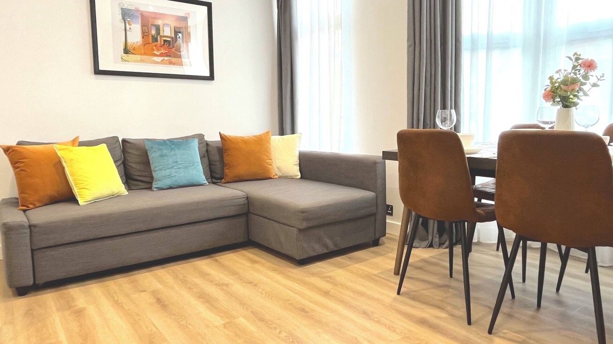 Higham Hill Apartment | The home comfort you need in London is 16 minutes away from Central London