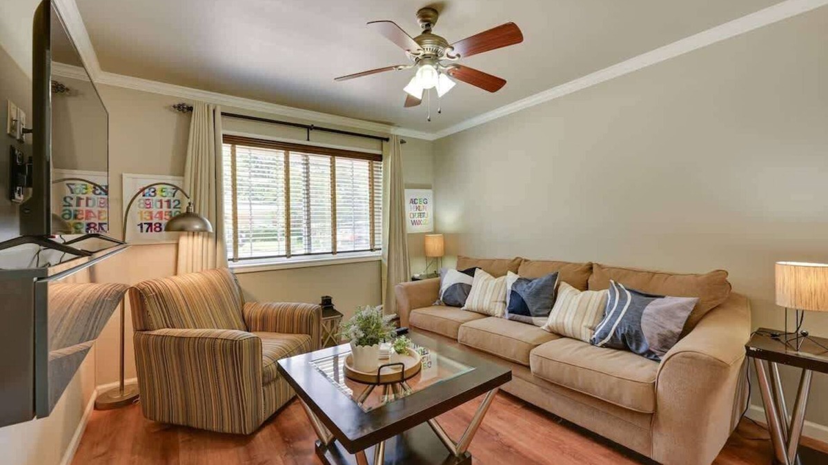 Nacogdoches Apartment | The Homestead | Boutique 2BR Near SFA & Downtown