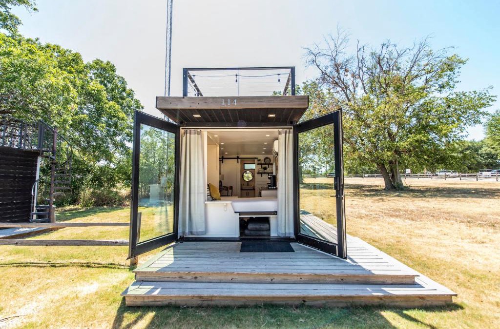 Waco House | The Honeycomb-Tiny Container Home 12 Min. to Magnolia/Baylor