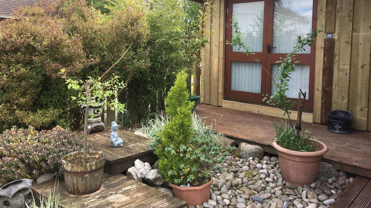 Cosheston Cottage | THE HONEYPOT, pet friendly, with a garden in Pembroke