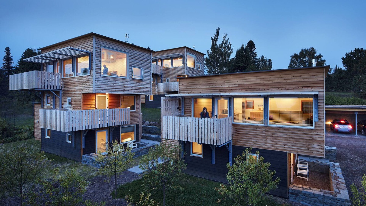 Grand Marais House | The Horizon- Award Winning- Sauna Available for a fee