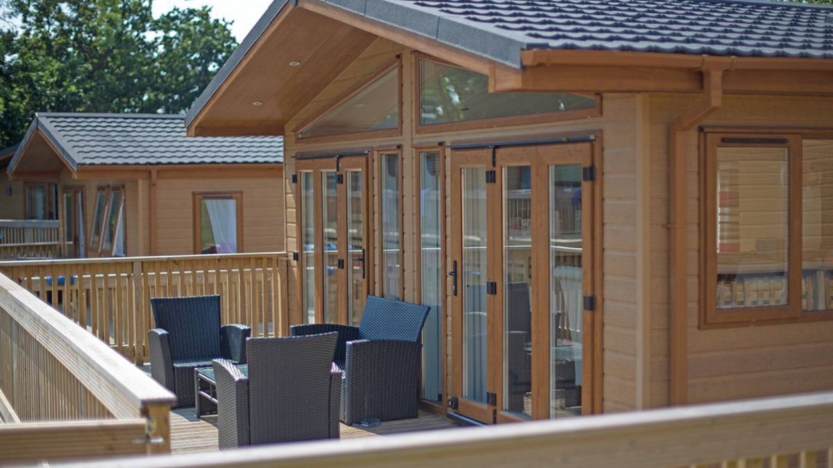 Dawlish Cabin | The Hornbeam may be our standard two bedroom lodge, but they each come with their own individual loo