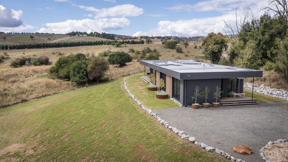 Lucknow House | The Horned Cow | Luxe Holiday Home