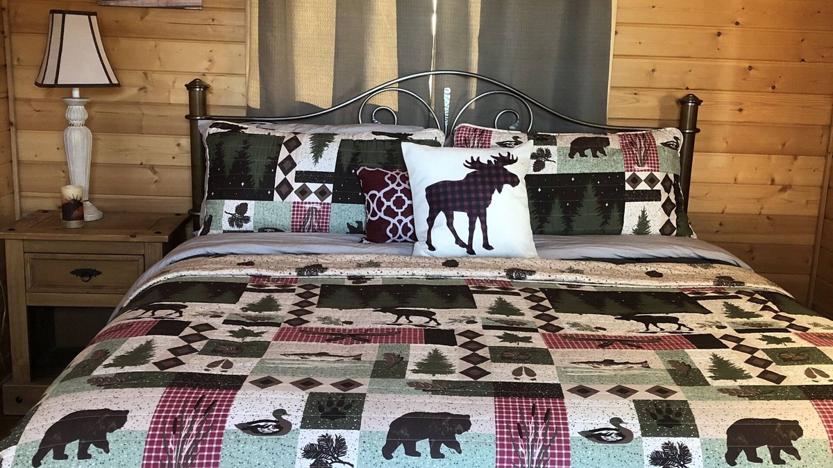 Clark Cabin | The Horse Lodge