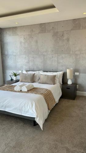 Houghton Estate Apartment | The Houghton's Hotel - Modern Day Home Two-Bedroom Apartment