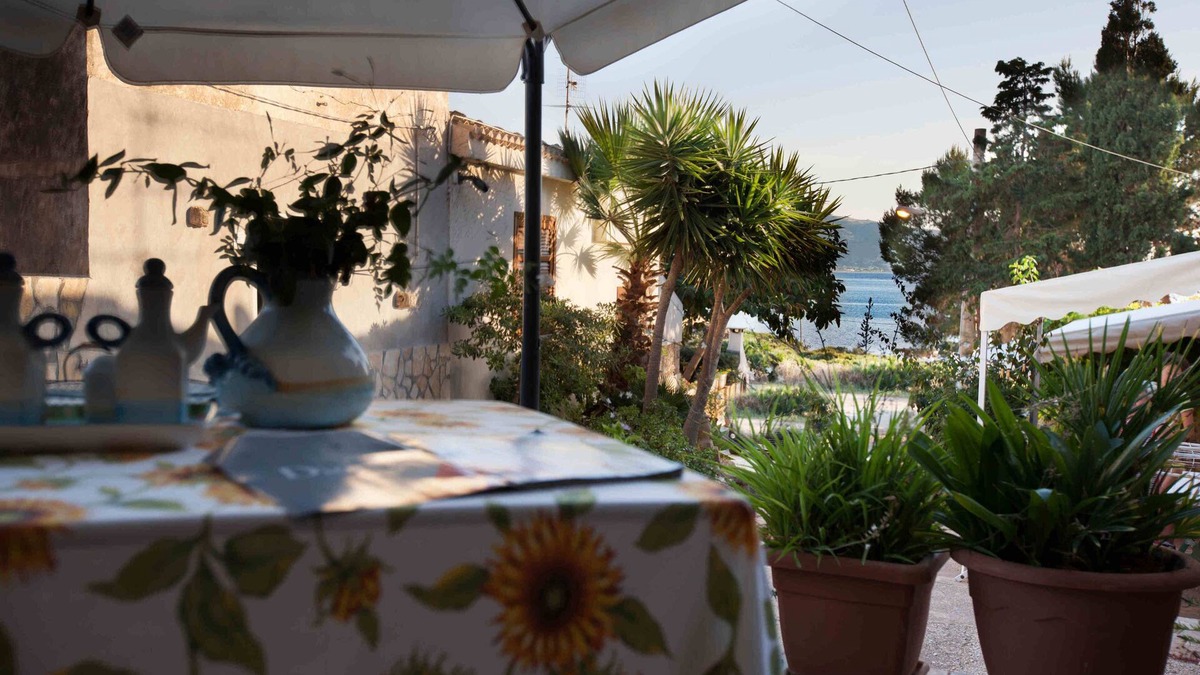 Cornino House | The House between Sea and Nature