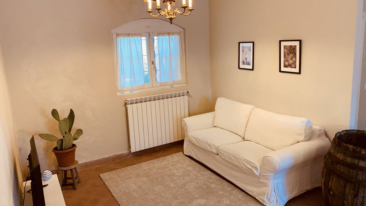 Monticelli Pavese Apartment | The House in the Fields Country House