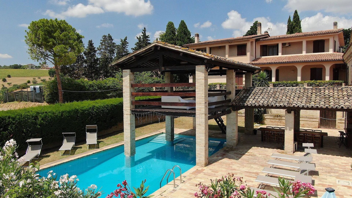 Montegranaro Villa | The house in the vineyard RIO MAGGIO