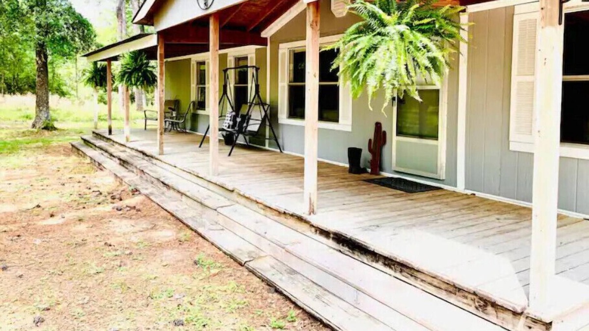 Magnolia House | The House in the Woods