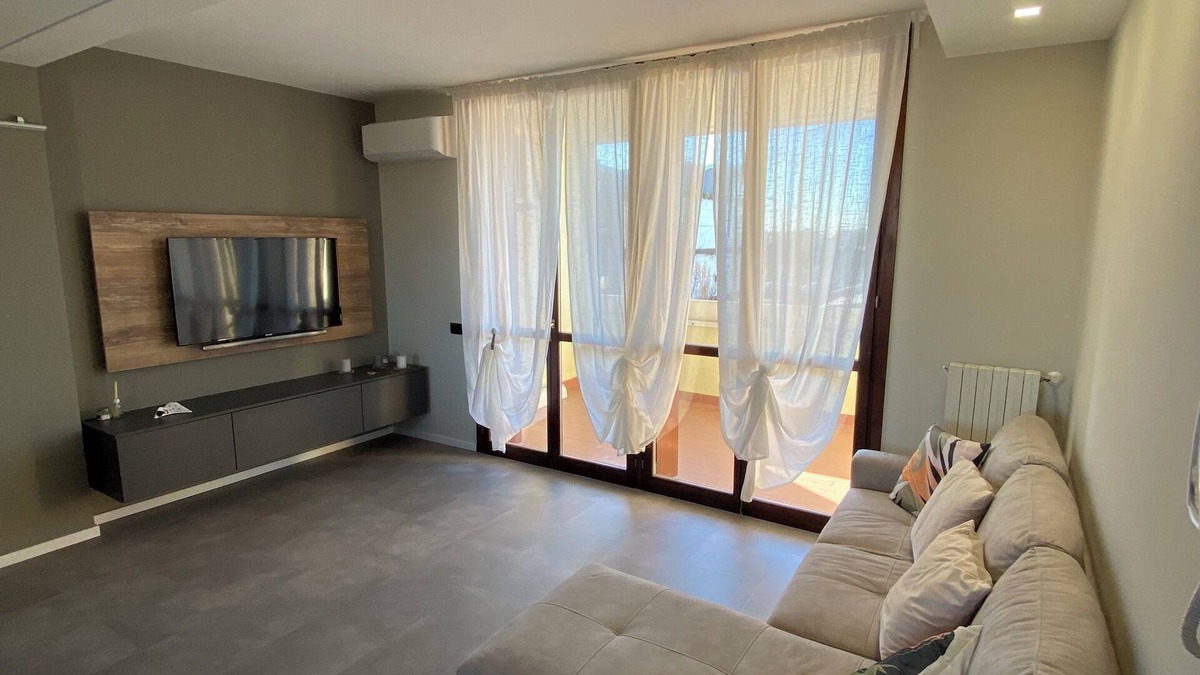 Concorezzo Apartment | [The House of David] Milan Monza