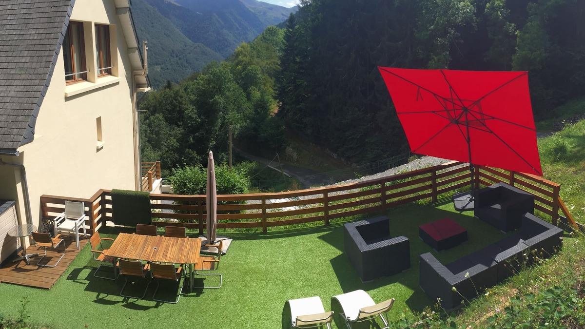 Borderes-Louron Apartment | The House of ILHAN, AMAZING VIEW ON THE LOURON