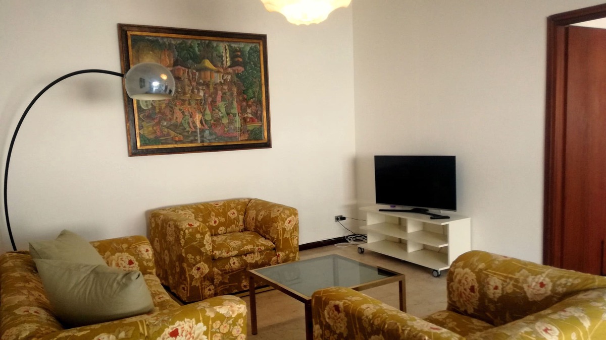 Arluno Apartment | THE HOUSE OF QUADRI - Near Rho / Pero Fair and Milan city, Malpensa, Lakes.
