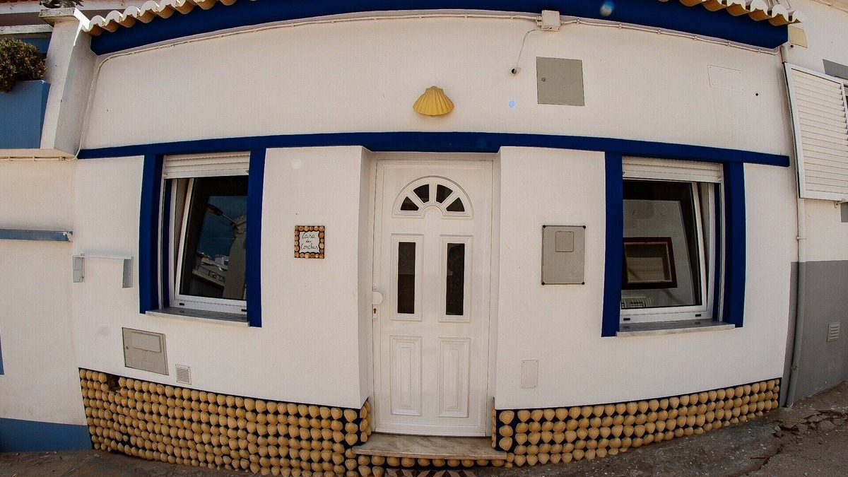Burgau House | The House of Shells