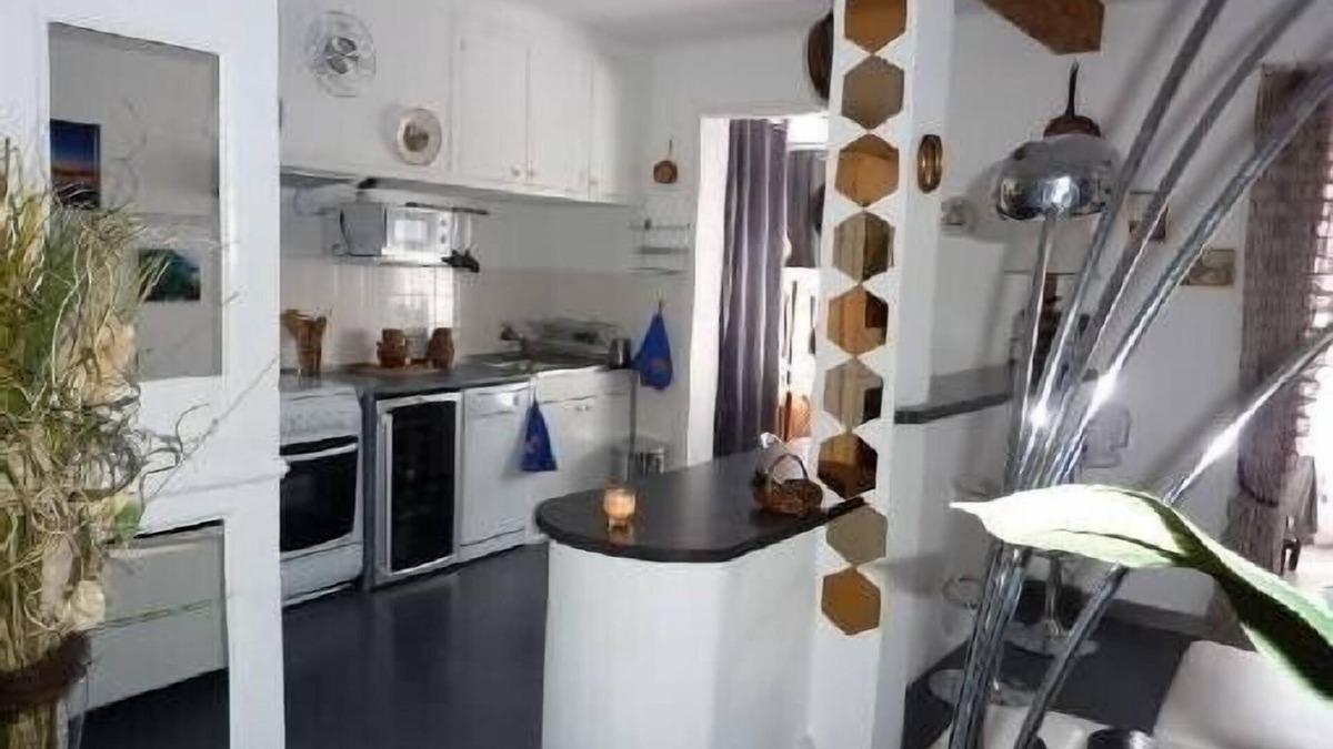 La Crau House | The House of Yvette La Crau