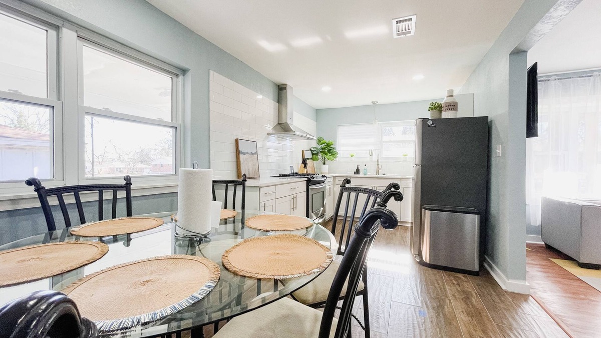 Jacksonville House | The House on Hill st -A Quiet Home