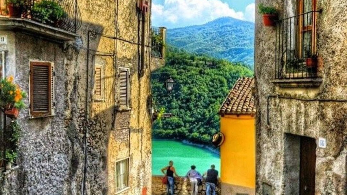 Ascrea Apartment | The house on lake turano