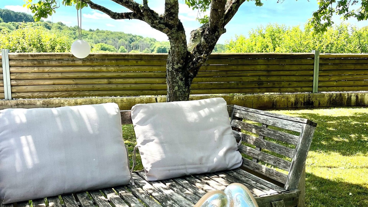 Abbans-Dessous Villa | The house on the hill