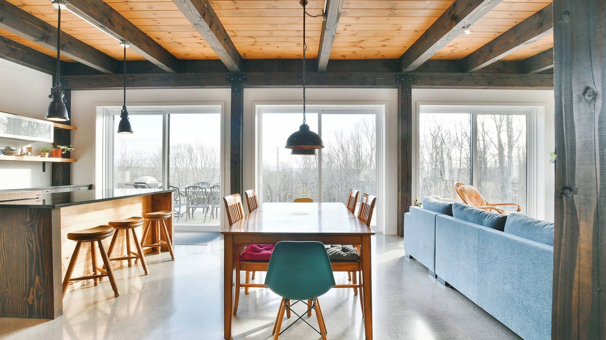 Valcourt House | The house on the maple grove. Private land close to local attractions