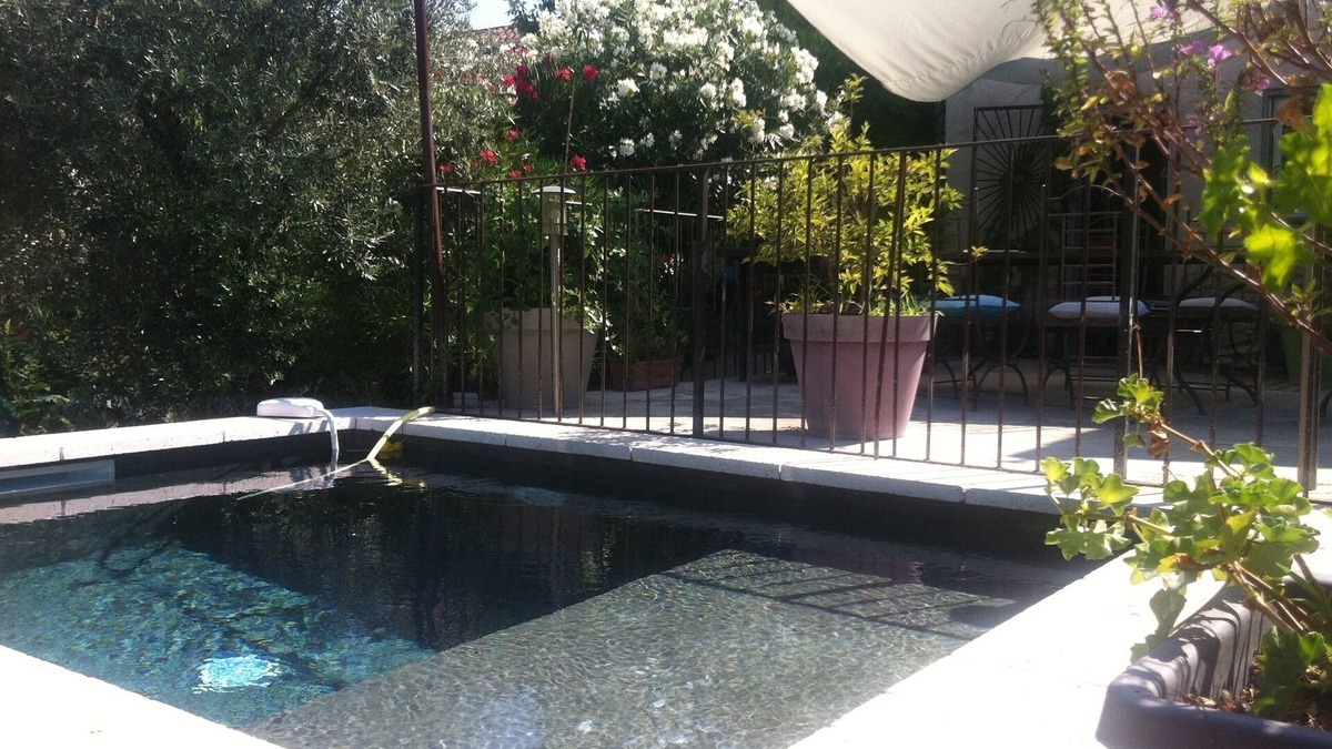 Velleron House | The house patio of Velleron
