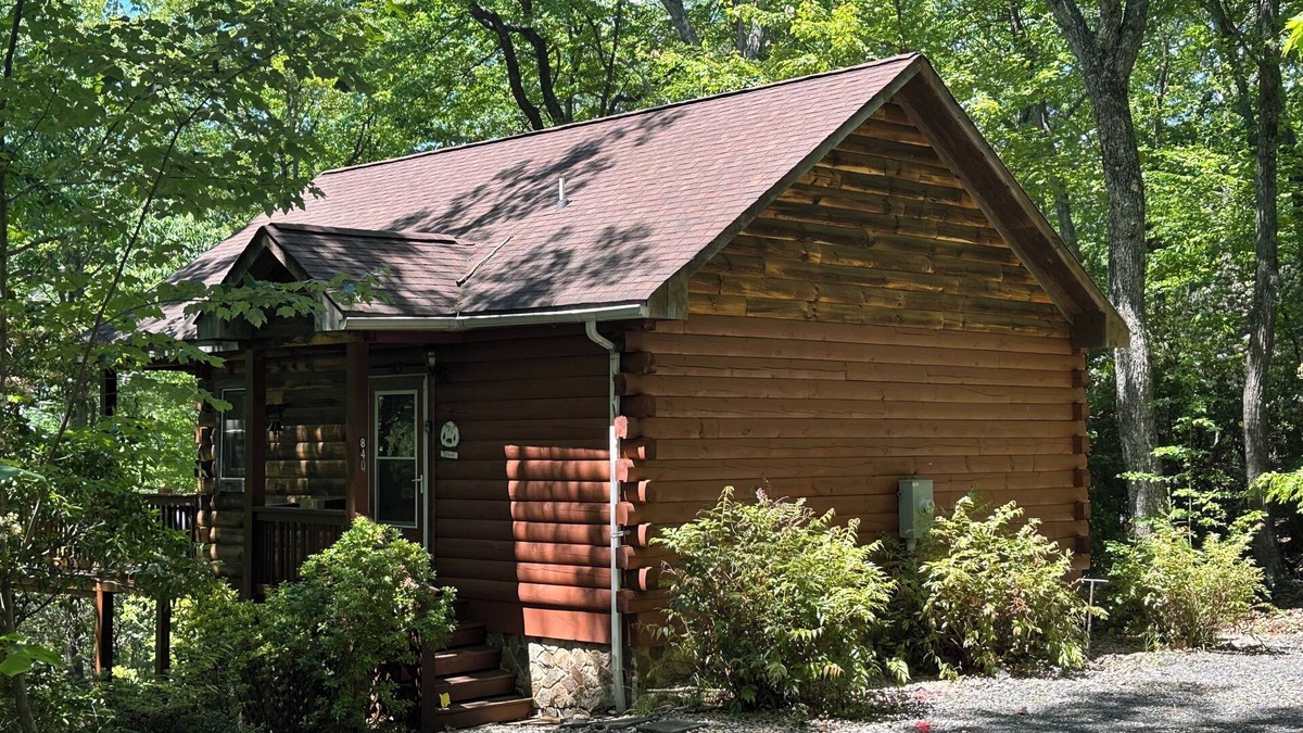 Stanardsville Cabin | The Humble Bee Cabin