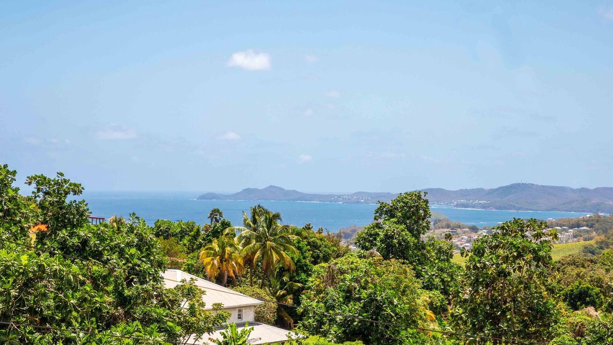 Sainte-Marie Apartment | The Hummingbird of C'Locat (T3)