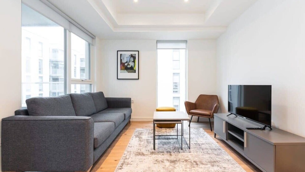 Sutton Cross Apartment | The Hunt by Dublin At Home