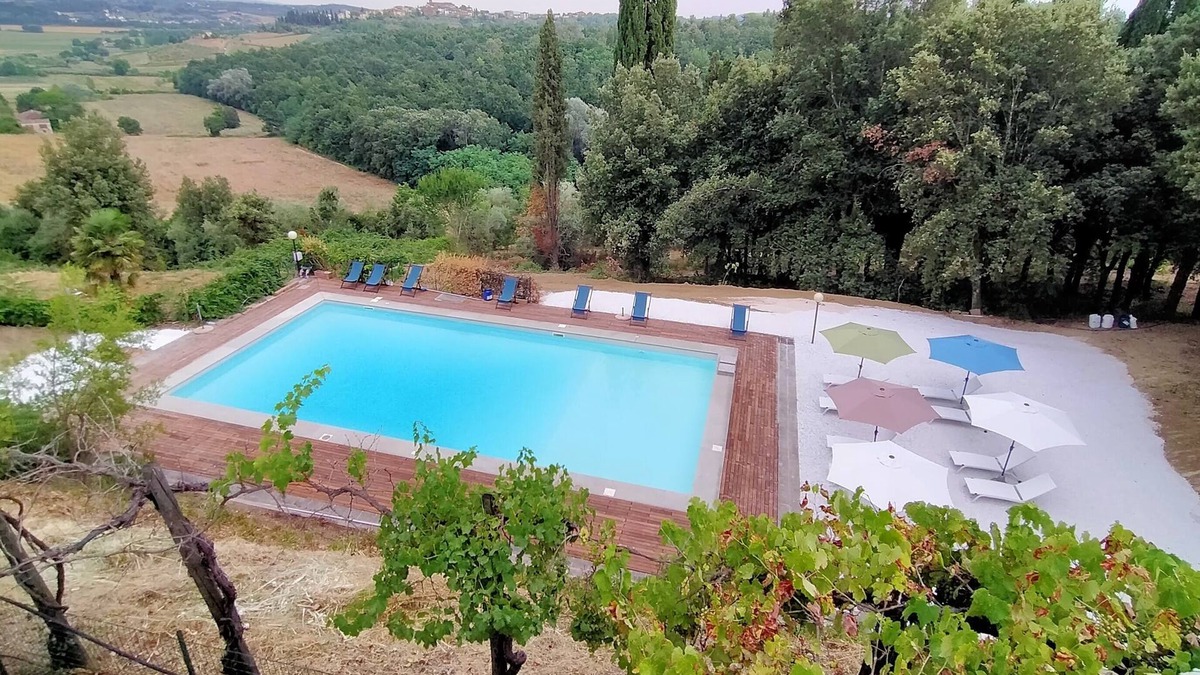 Castelfiorentino House | The hunter house is located in the grounds of the historic Villa Meleto estate.