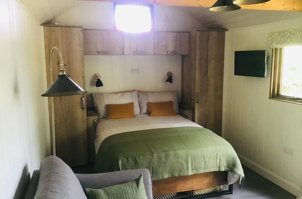 Aysgarth Apartment | The Hut in the Orchard @ Yorecroft