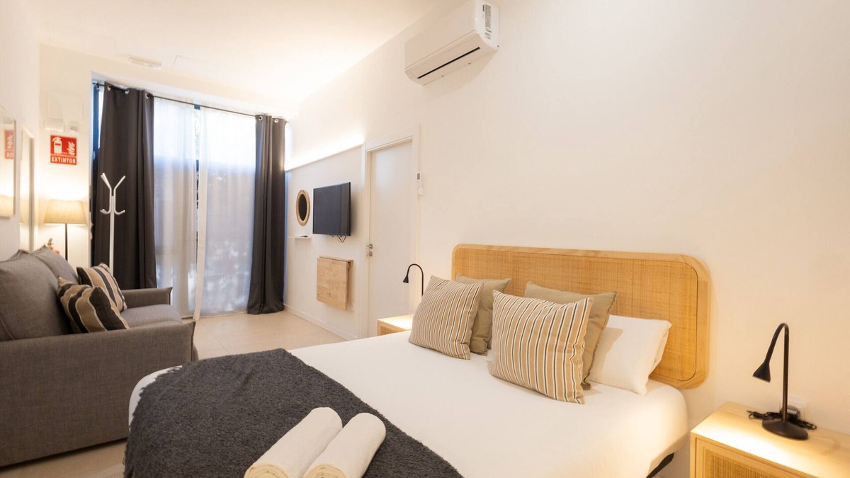 Penya-roja Apartment | The Ibiza Room by Florit Flats