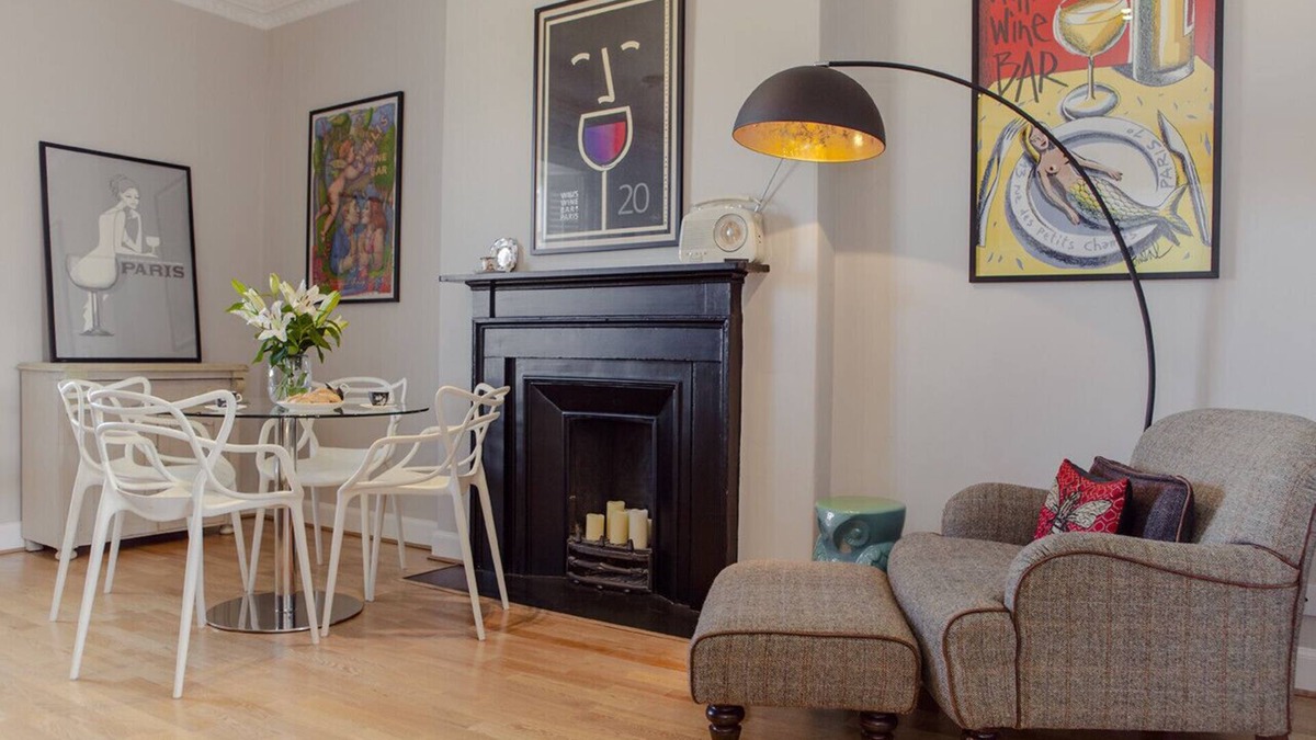 New Town Apartment | The ideal Edinburgh city-centre apartment for sophisticated travellers with free parking