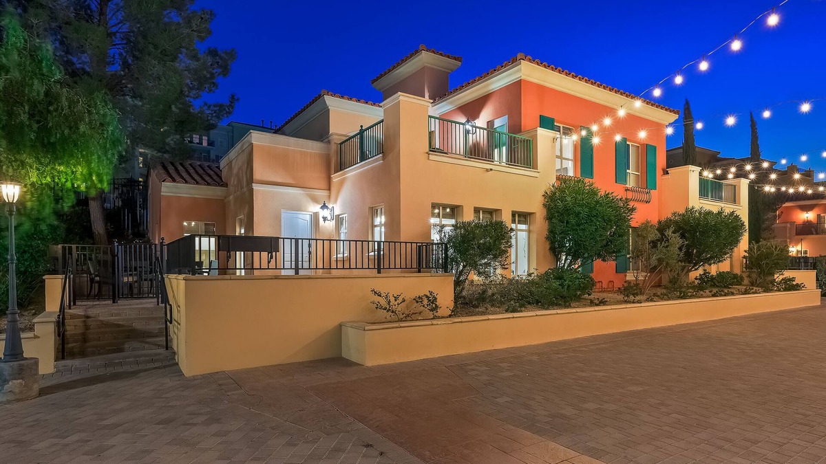 Lake Las Vegas House | The Ideal Townhouse Getaway