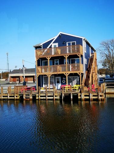Eastern Passage Hotel | The Inn at Fisherman's cove