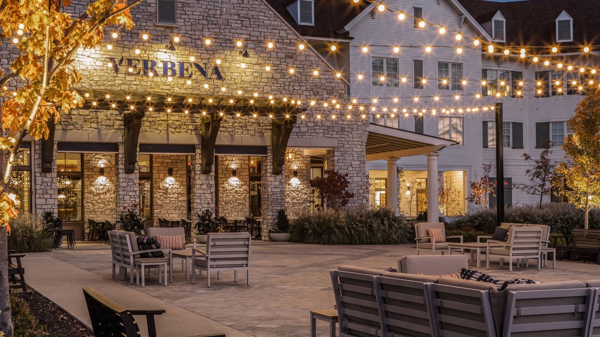 Prairie Village Hotel | The Inn at Meadowbrook